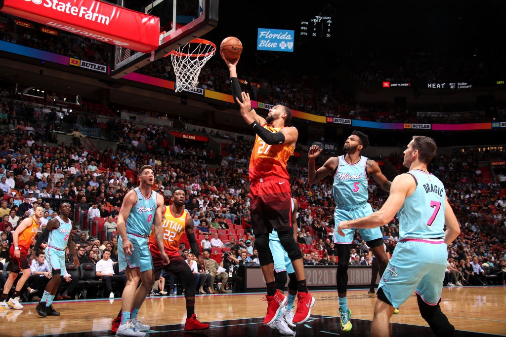 国王轻取热火，戈贝尔统治全场