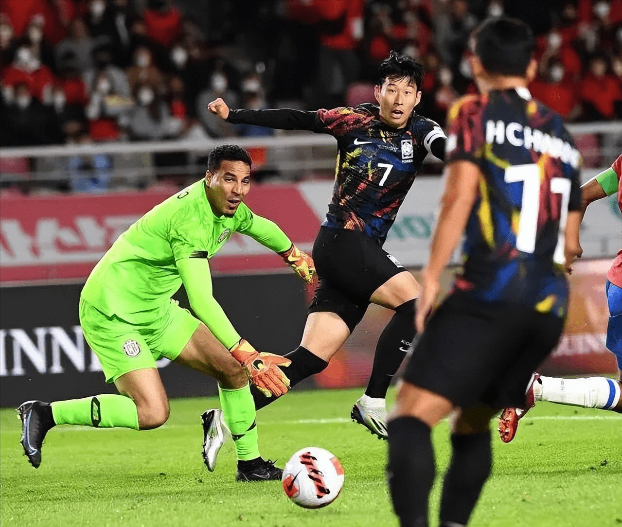 韩国队轻取波兰队，奥恰洛夫关键制胜