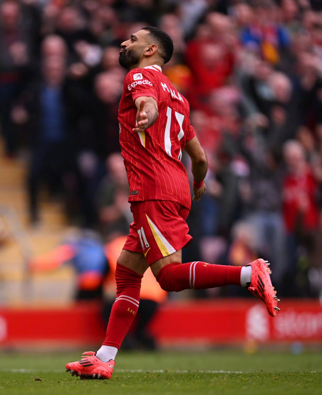 开云体育下载-罗马横扫英格兰，孙兴慜状态火热