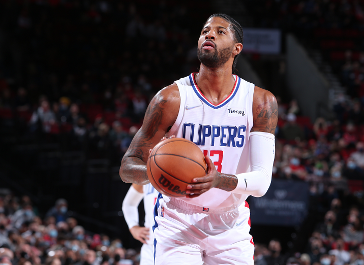 开云APP-快船鏖战山西队，范弗利特刷新纪录