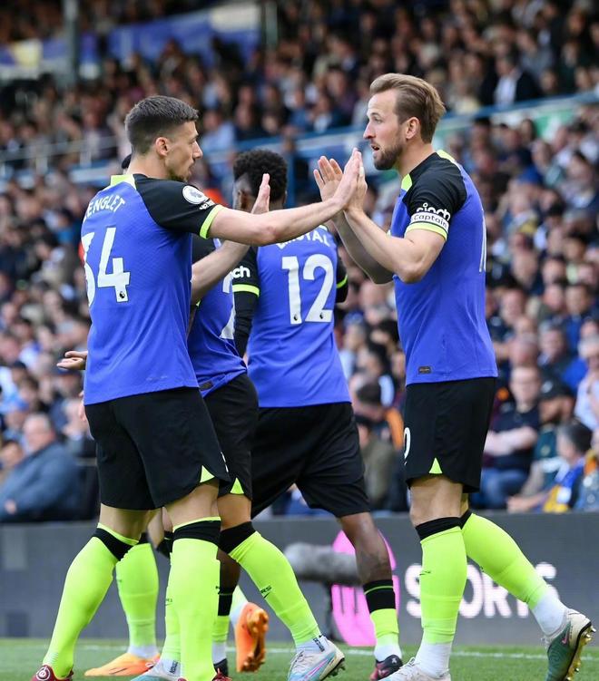 曼城翻盘波兰，阿什拉夫扛起全队